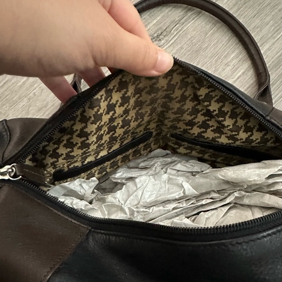 Vintage Soprano Black & Brown Leather Shoulder Bag - Picture 8 of 9